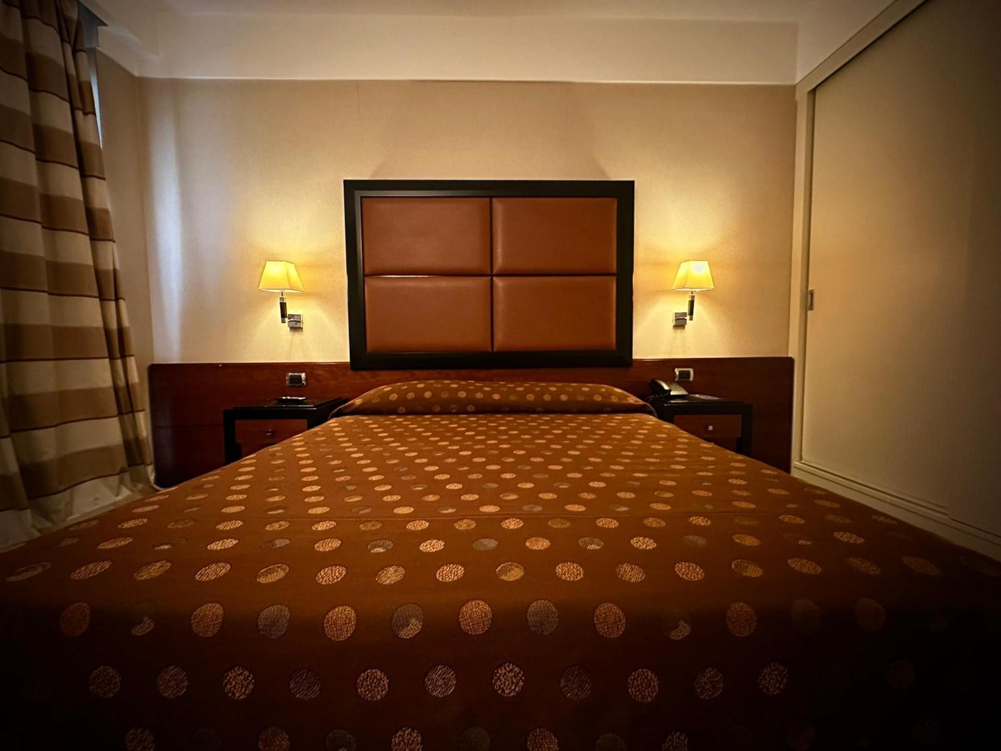 Ergife Palace Hotel Рим Екстериор снимка