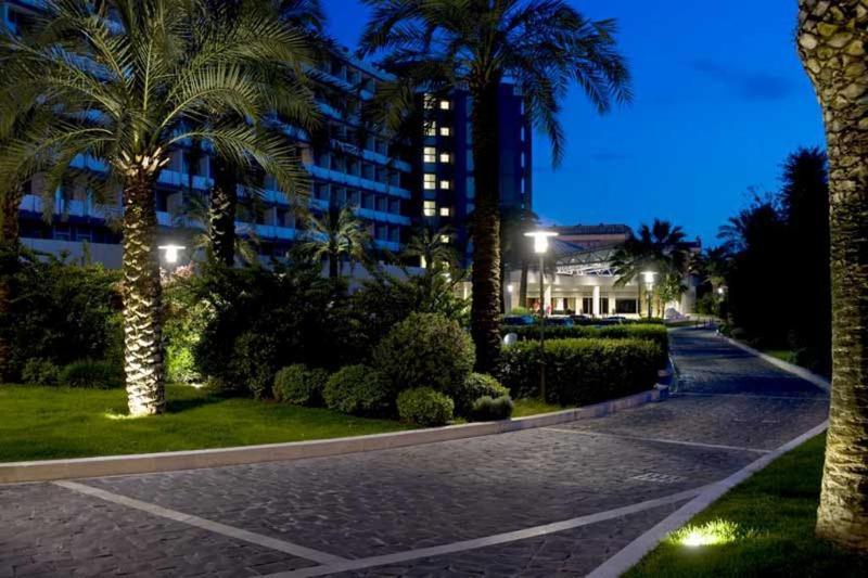 Ergife Palace Hotel Рим Екстериор снимка